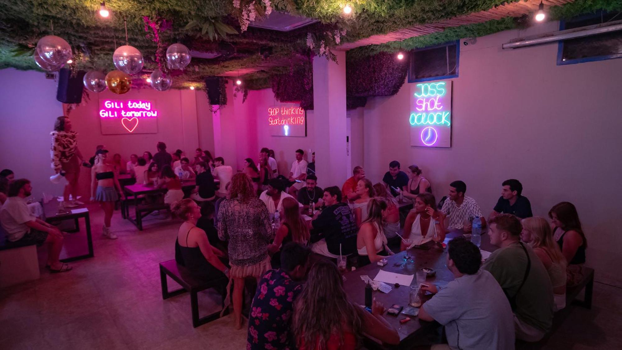 Atlas Gili Party Hostel Gili Trawangan Zewnętrze zdjęcie