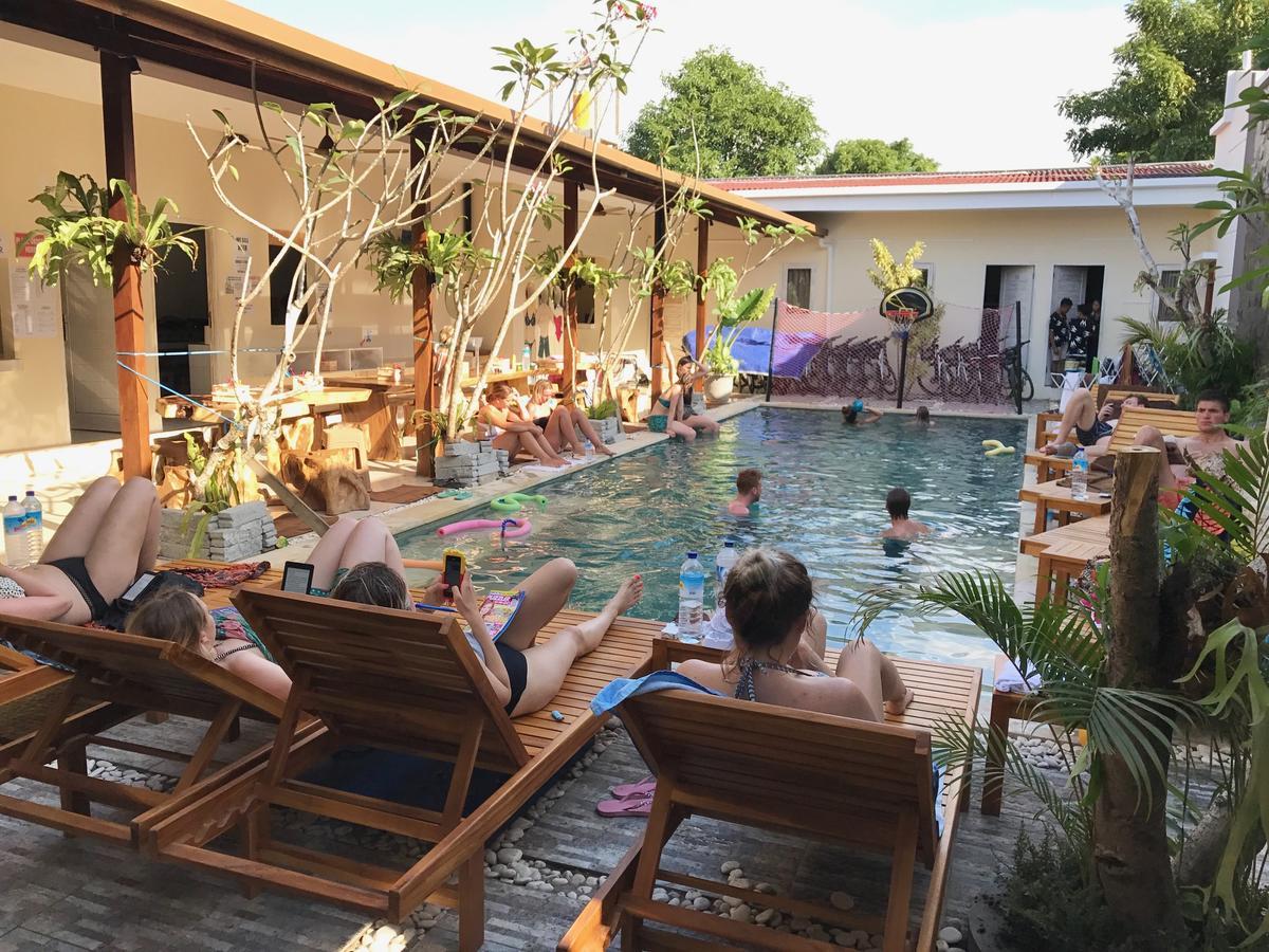 Atlas Gili Party Hostel Gili Trawangan Zewnętrze zdjęcie